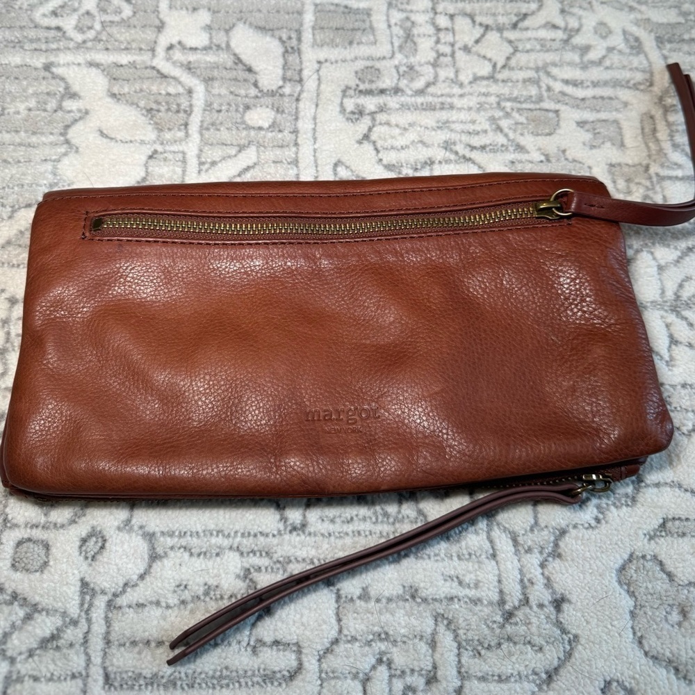 Margot Cognac Leather
Dual Compartment leather clutch